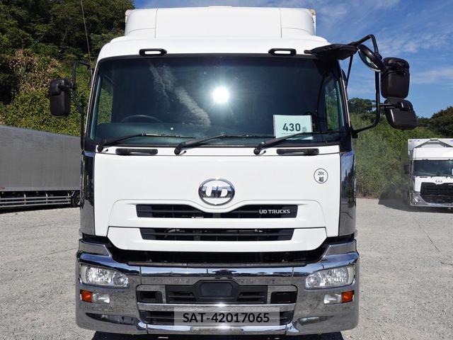 Nissan QUON 2016-09 8563312-1