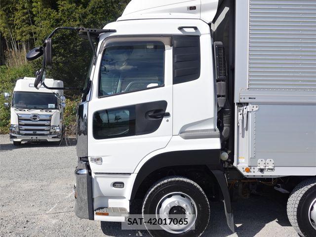 Nissan QUON 2016-09 8563312-6
