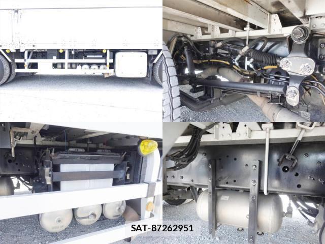 Nissan QUON 2016-09 8563321-16