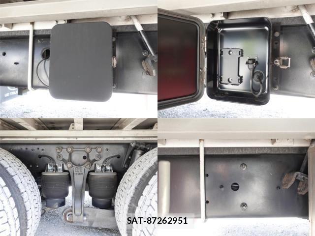 Nissan QUON 2016-09 8563321-19