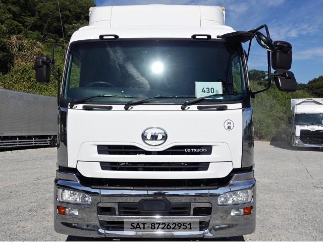 Nissan QUON 2016-09 8563321-2