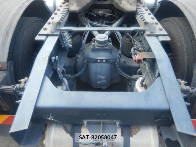 Nissan QUON 2020-09 8563313-26