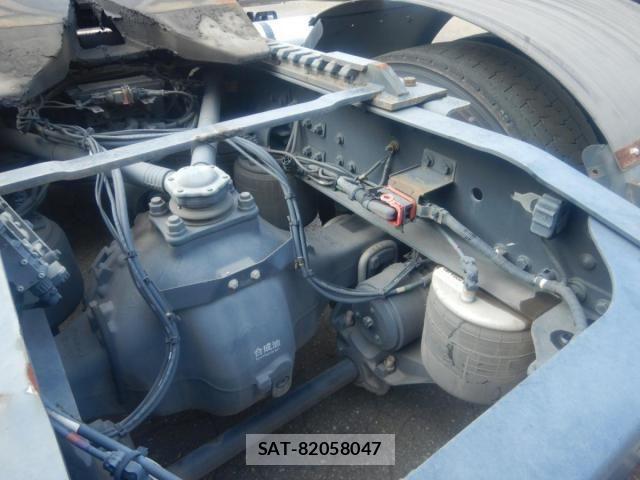 Nissan QUON 2020-09 8563313-28