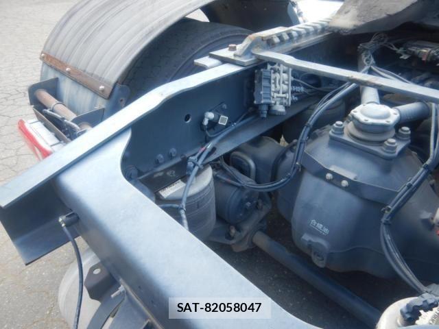 Nissan QUON 2020-09 8563313-29