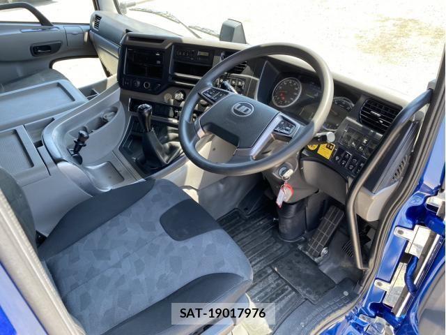 Nissan QUON 2020-05 8628546-28