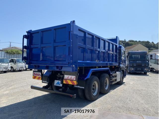 Nissan QUON 2020-05 8628546-3