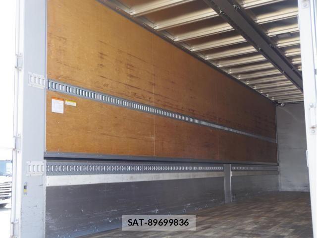 Nissan QUON 2023-02 8628545-13