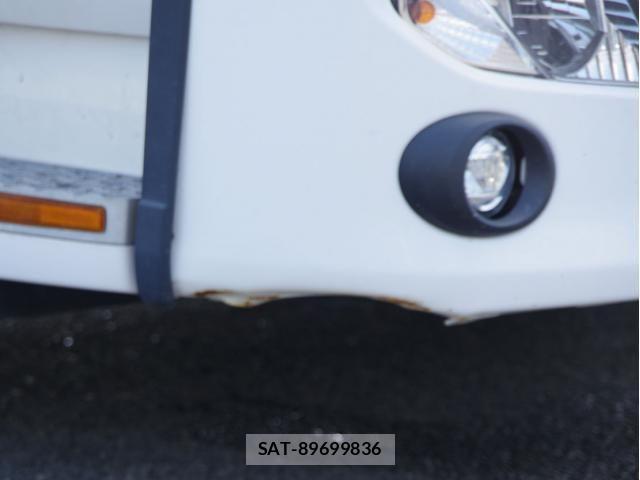 Nissan QUON 2023-02 8628545-26