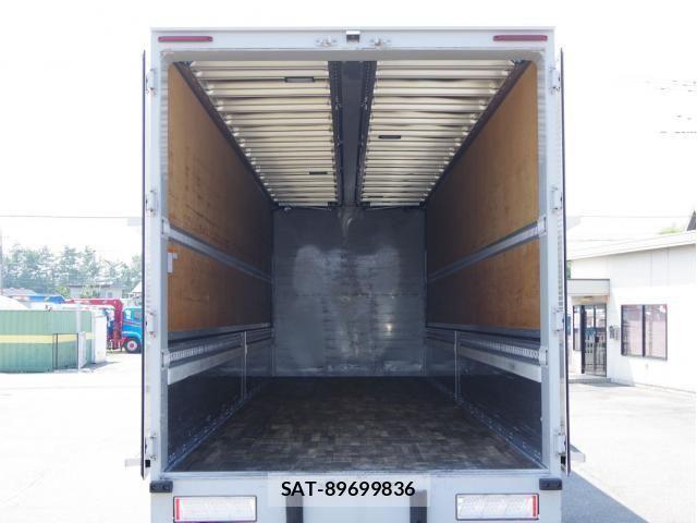 Nissan QUON 2023-02 8628545-4