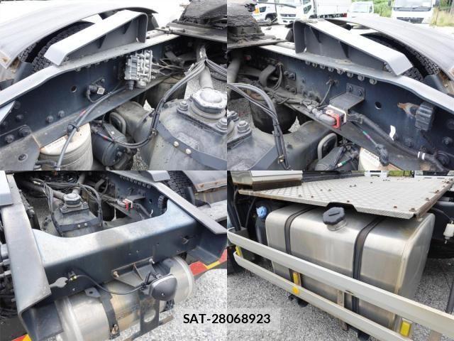 Nissan QUON 2019-05 8628555-14
