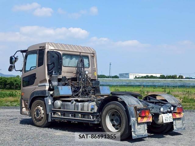 Nissan QUON 2018-01 8628552-14