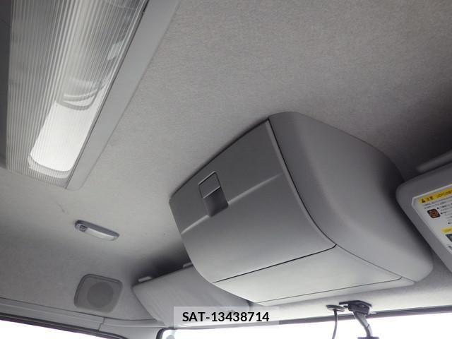Nissan QUON 2021-06 8628547-28