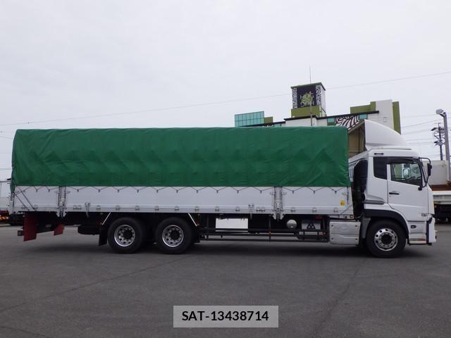 Nissan QUON 2021-06 8628547-7