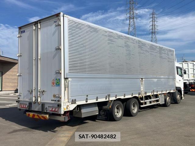Nissan QUON 2017-02 8628553-2