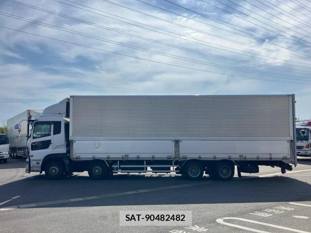 Nissan QUON 2017-02 8628553-6
