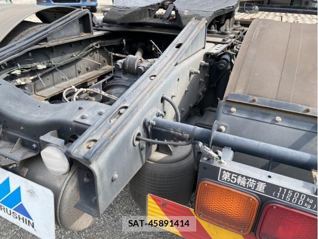Nissan QUON 2016-08 8628554-15