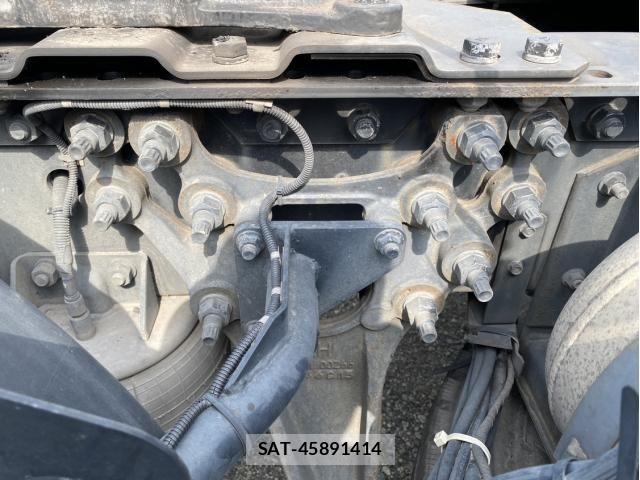 Nissan QUON 2016-08 8628554-16