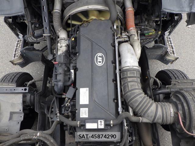 Nissan QUON 2019-06 8628551-13