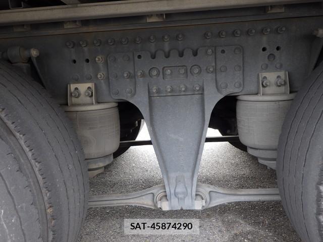 Nissan QUON 2019-06 8628551-20