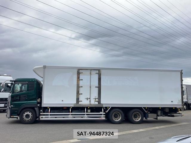 Nissan QUON 2020-07 8661169-4