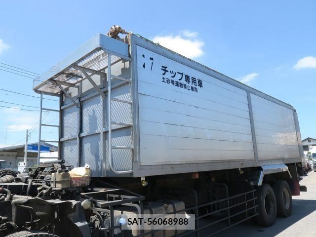Nissan QUON 2019-09 8661166-16