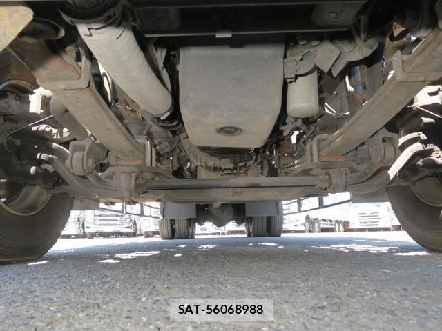 Nissan QUON 2019-09 8661166-21