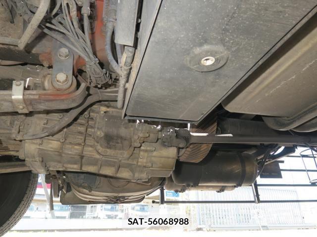Nissan QUON 2019-09 8661166-25