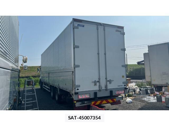 Nissan QUON 2022-01 8661168-8
