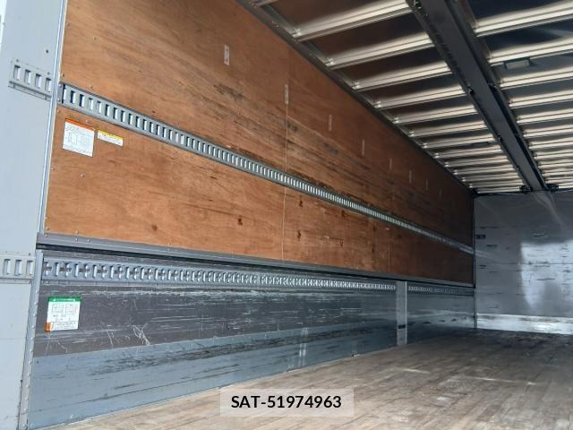Nissan QUON 2022-01 8666790-11