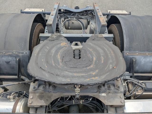 Nissan QUON 2017-08 8733049-9