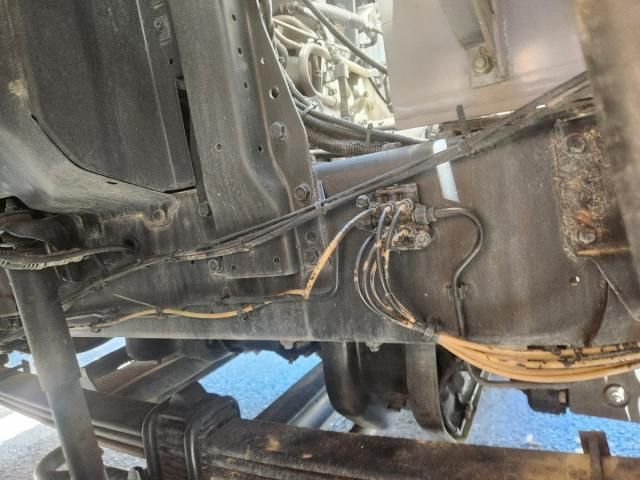 Nissan QUON 2007-12 8733036-18
