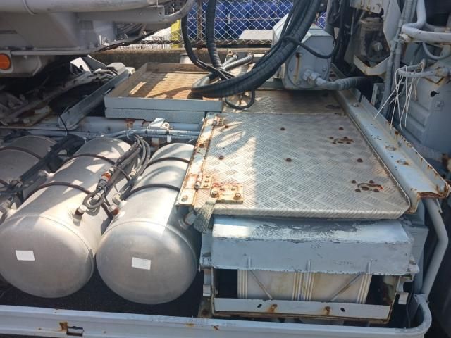 Nissan QUON 2008-08 8733050-16