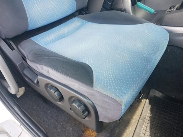 Nissan QUON 2008-08 8733050-25