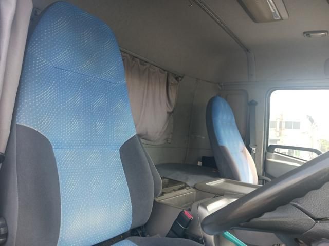 Nissan QUON 2008-08 8733050-27