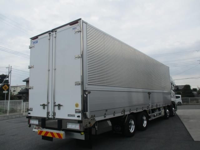 Nissan QUON 2020-09 8733031-9