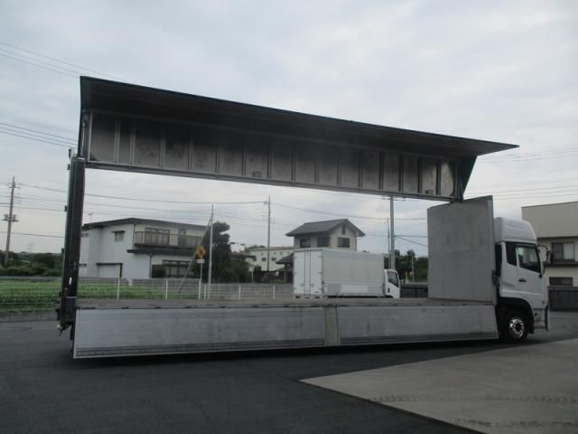 Nissan QUON 2020-09 8733031-10