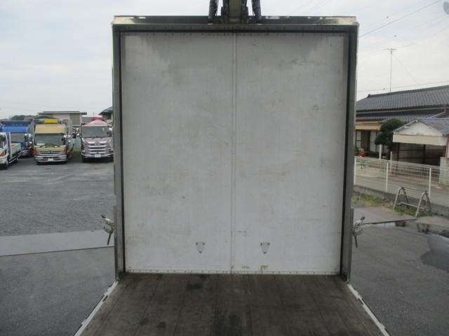 Nissan QUON 2020-09 8733031-13