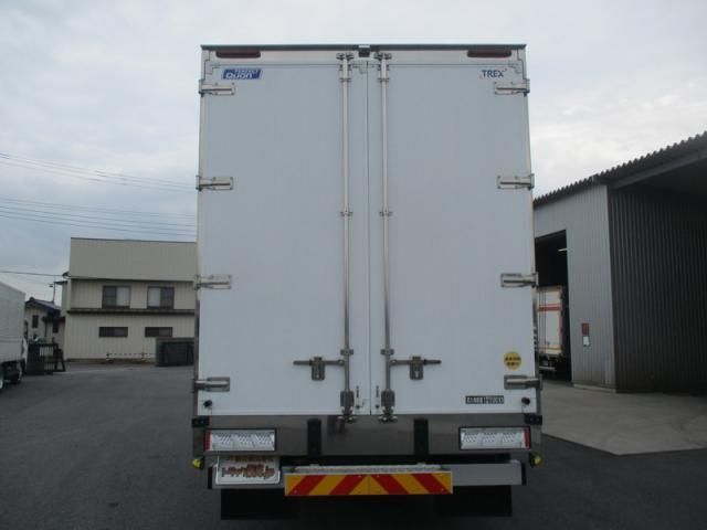 Nissan QUON 2020-09 8733031-8