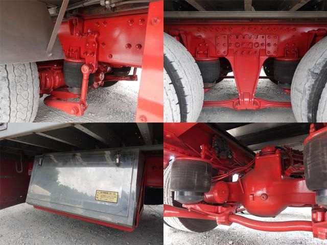 Nissan QUON 2021-10 8770742-14
