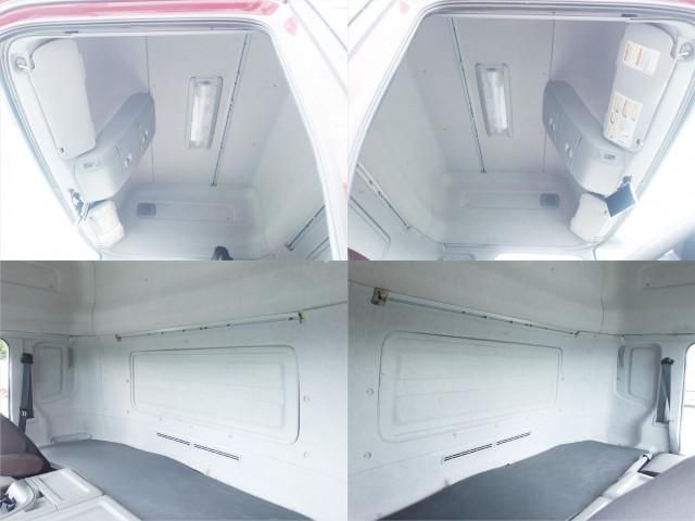 Nissan QUON 2021-10 8770742-21