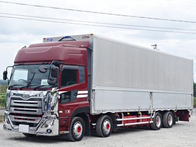 Nissan QUON 2021-10 8770742-22