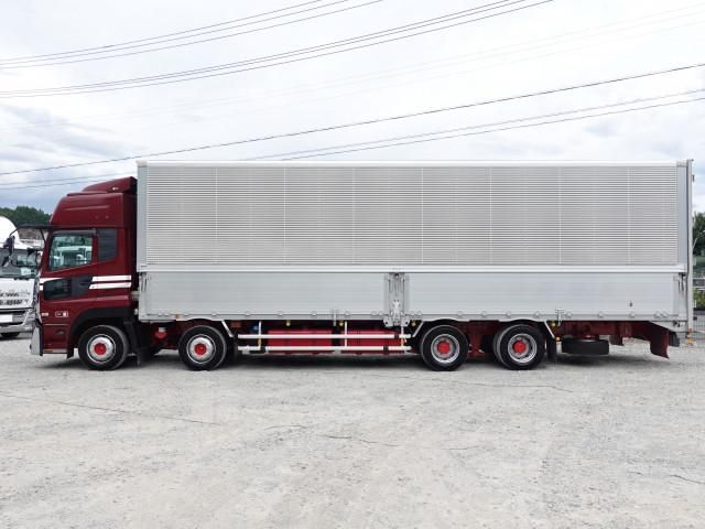Nissan QUON 2021-10 8770742-8