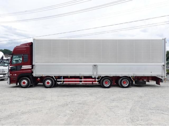 Nissan QUON 2021-10 8770741-8