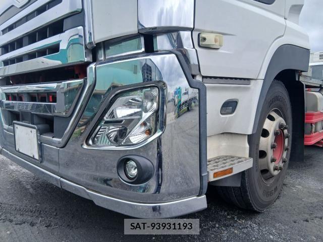 Nissan QUON 2019-01 8797245-22