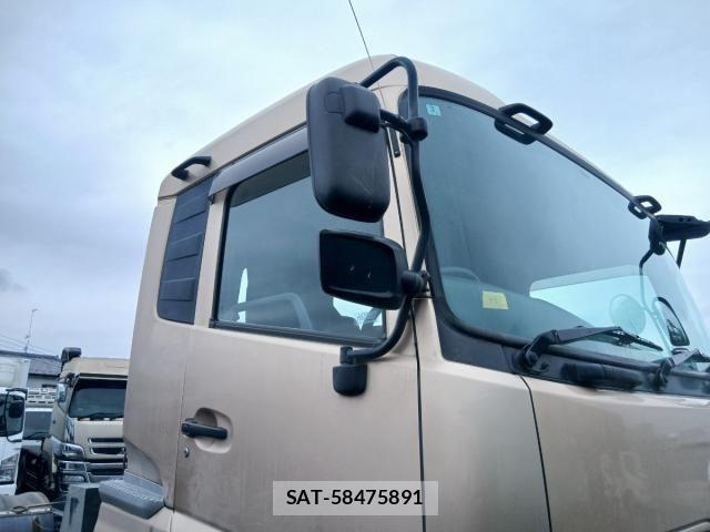 Nissan QUON 2018-01 8797247-21
