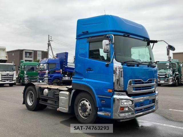 Nissan QUON 2018-06 8797244-1