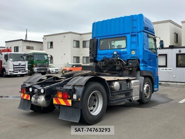 Nissan QUON 2018-06 8797244-2