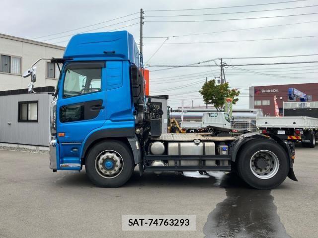 Nissan QUON 2018-06 8797244-4