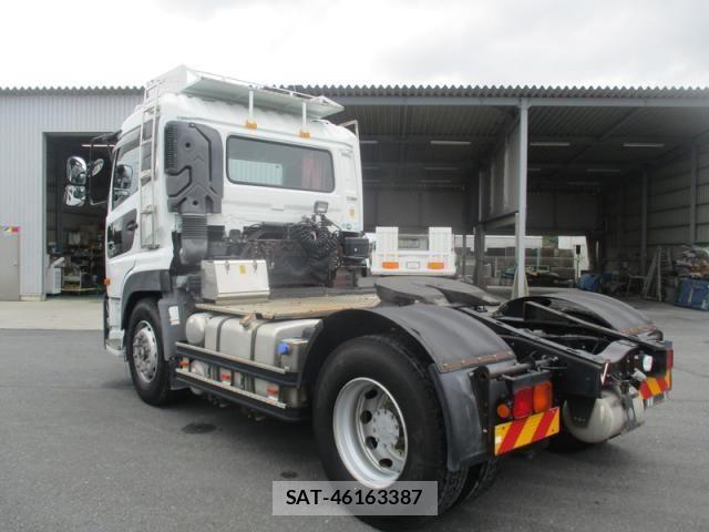 Nissan QUON 2015-06 8797246-7