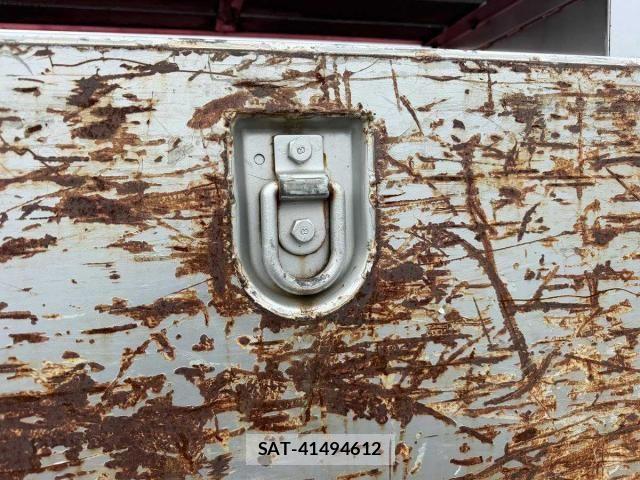 Nissan QUON 2017-11 8871901-8
